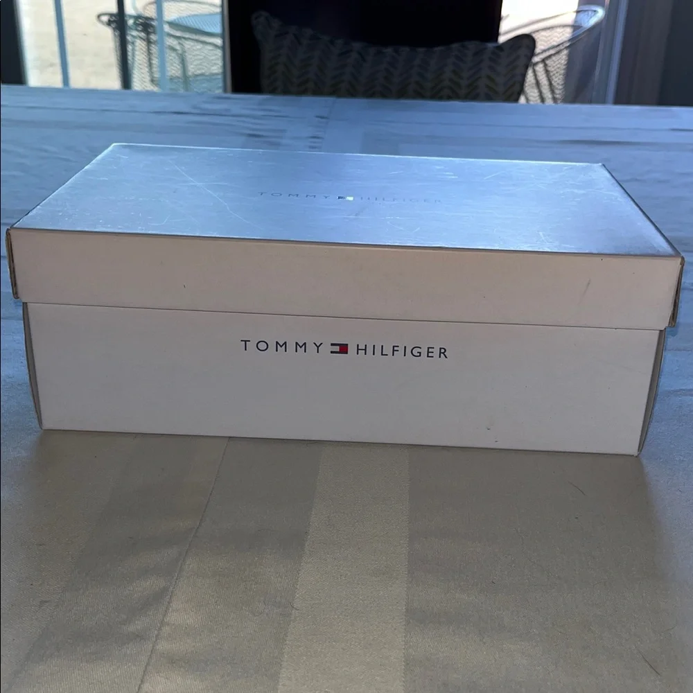 Tommy Hilfiger Empty White Shoe box Gift Box